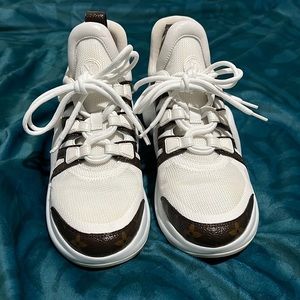 WOMEN’S DESIGNER SNEAKERS